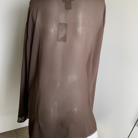 *NWT* Lane Bryant 26/28 v-neck blouse sequins embroidered - Picture 6 of 6